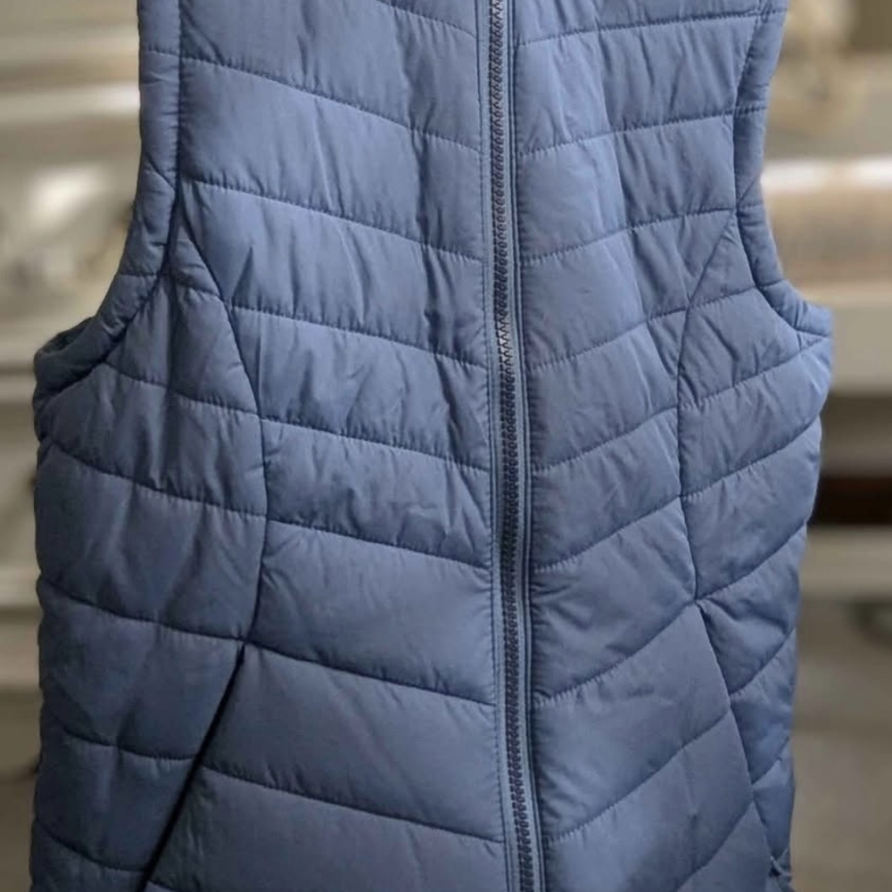 NEW DSG (Dick's Sporting Goods) Women's light blue vest (XS)